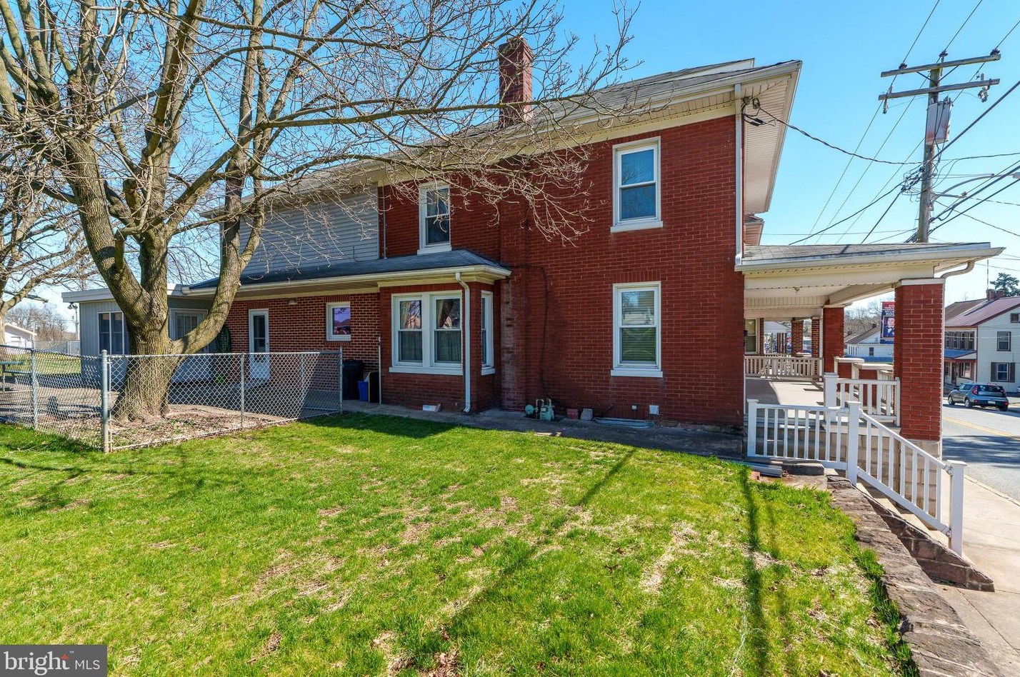 31 Main St, York PA  17315-1209 exterior
