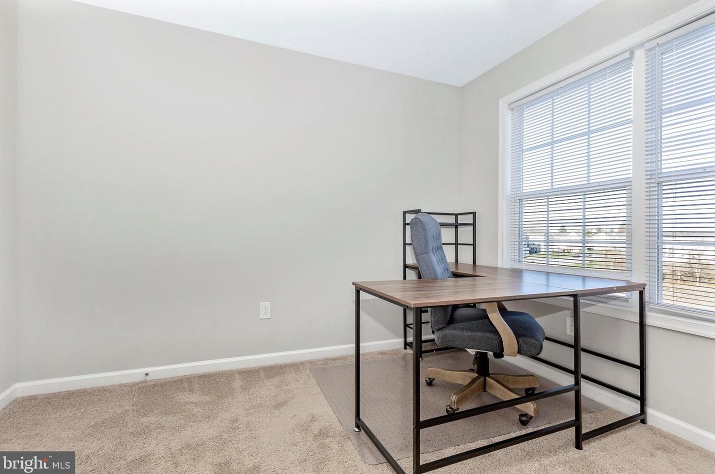 204 Overlook Dr, Hanover PA  17331-9136 exterior