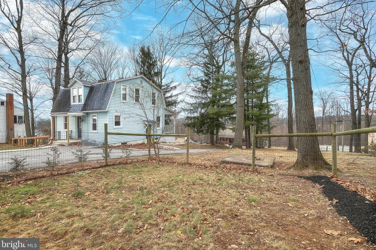 310 Winterstown Rd, Red Lion PA  17356-8634 exterior