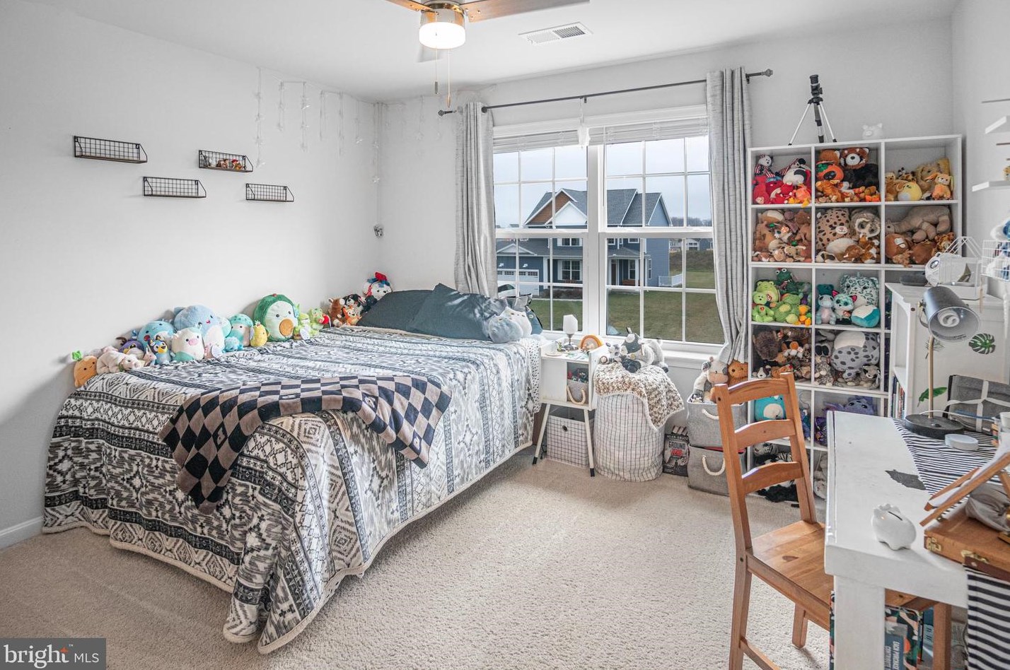 161 Winifred Dr, Hanover PA  17331 exterior