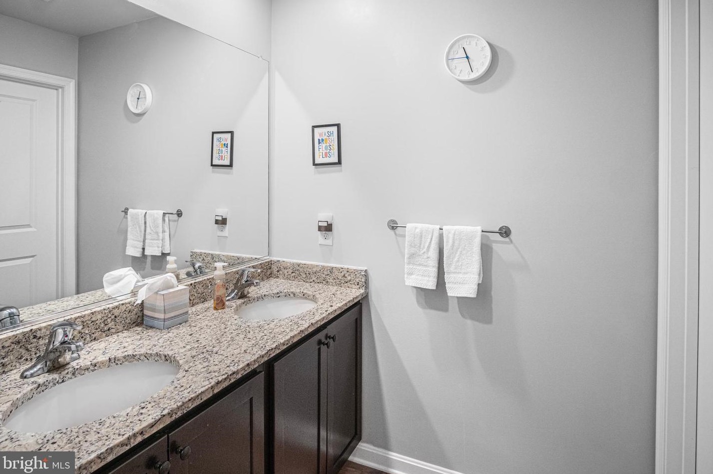 161 Winifred Dr, Hanover PA  17331 exterior