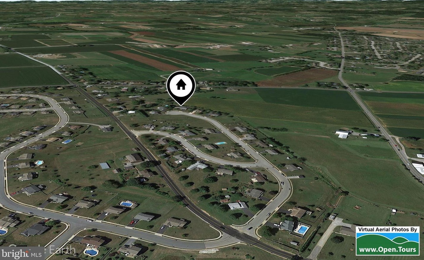 2865 Admire Springs Dr, York PA  17315-4584 exterior