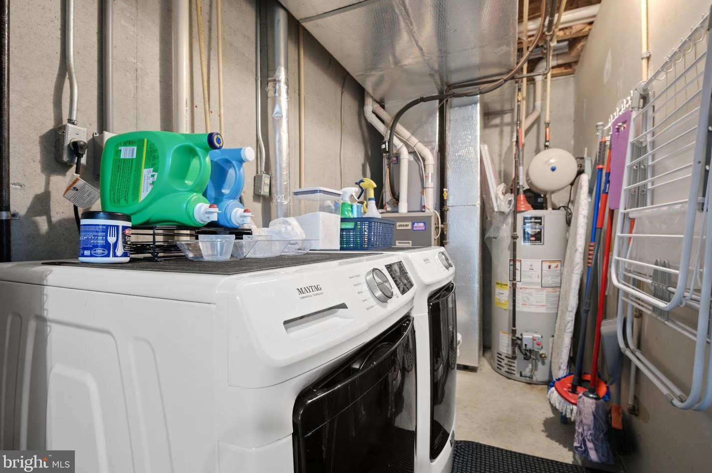 185 Country Ridge Dr, Red Lion PA  17356-8869 exterior