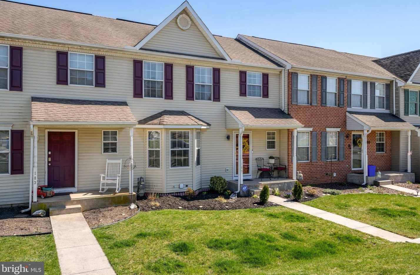 185 Country Ridge Dr, Red Lion PA  17356-8869 exterior