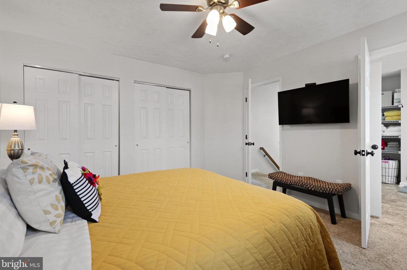 185 Country Ridge Dr, Red Lion PA  17356-8869 exterior