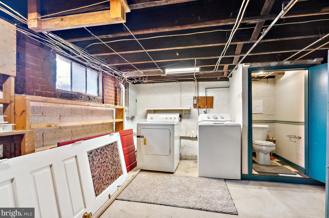 34 Penn St, Hanover PA  17331-1927 exterior