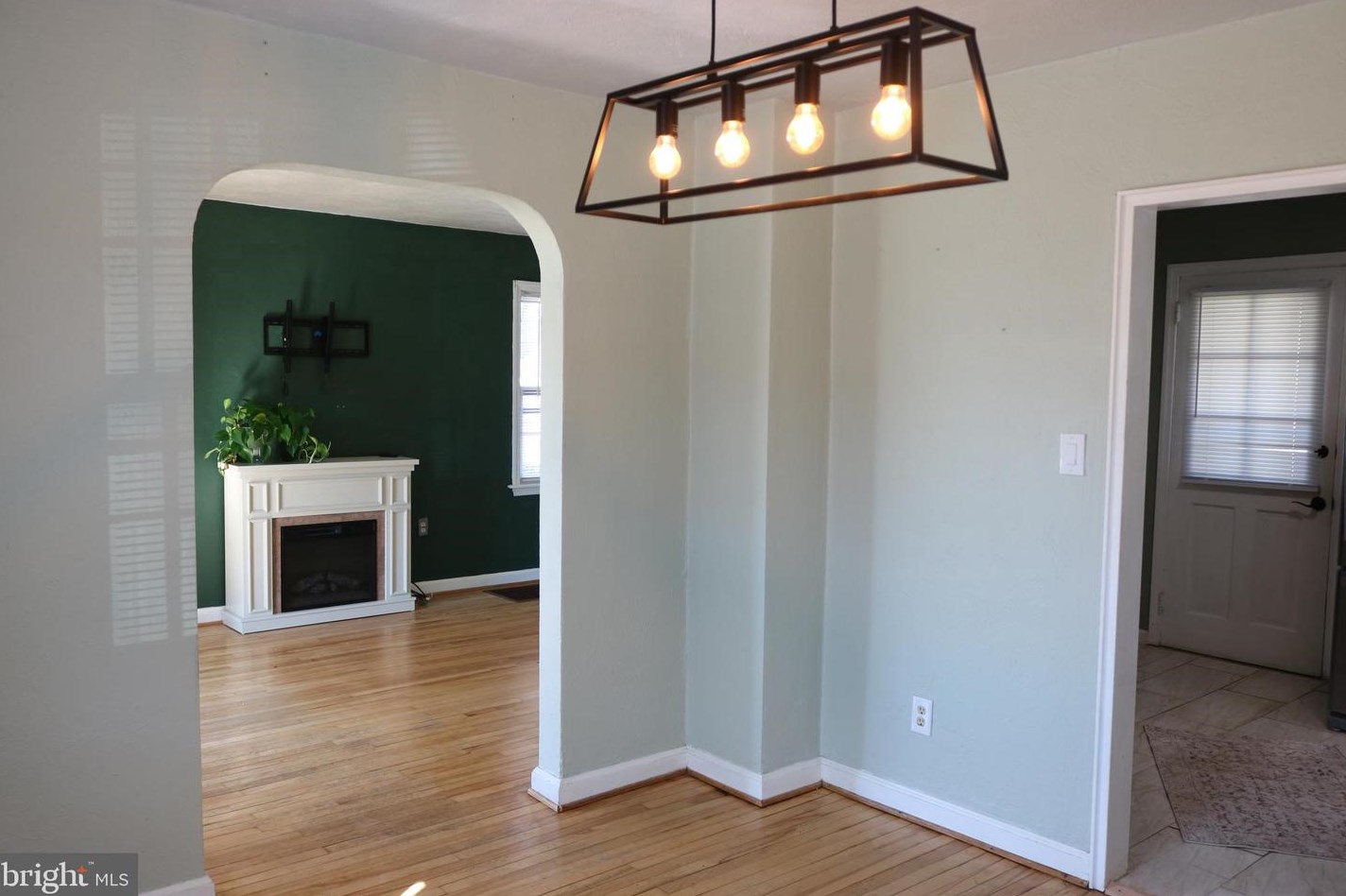 939 Midland Ave, York PA  17403-2935 exterior