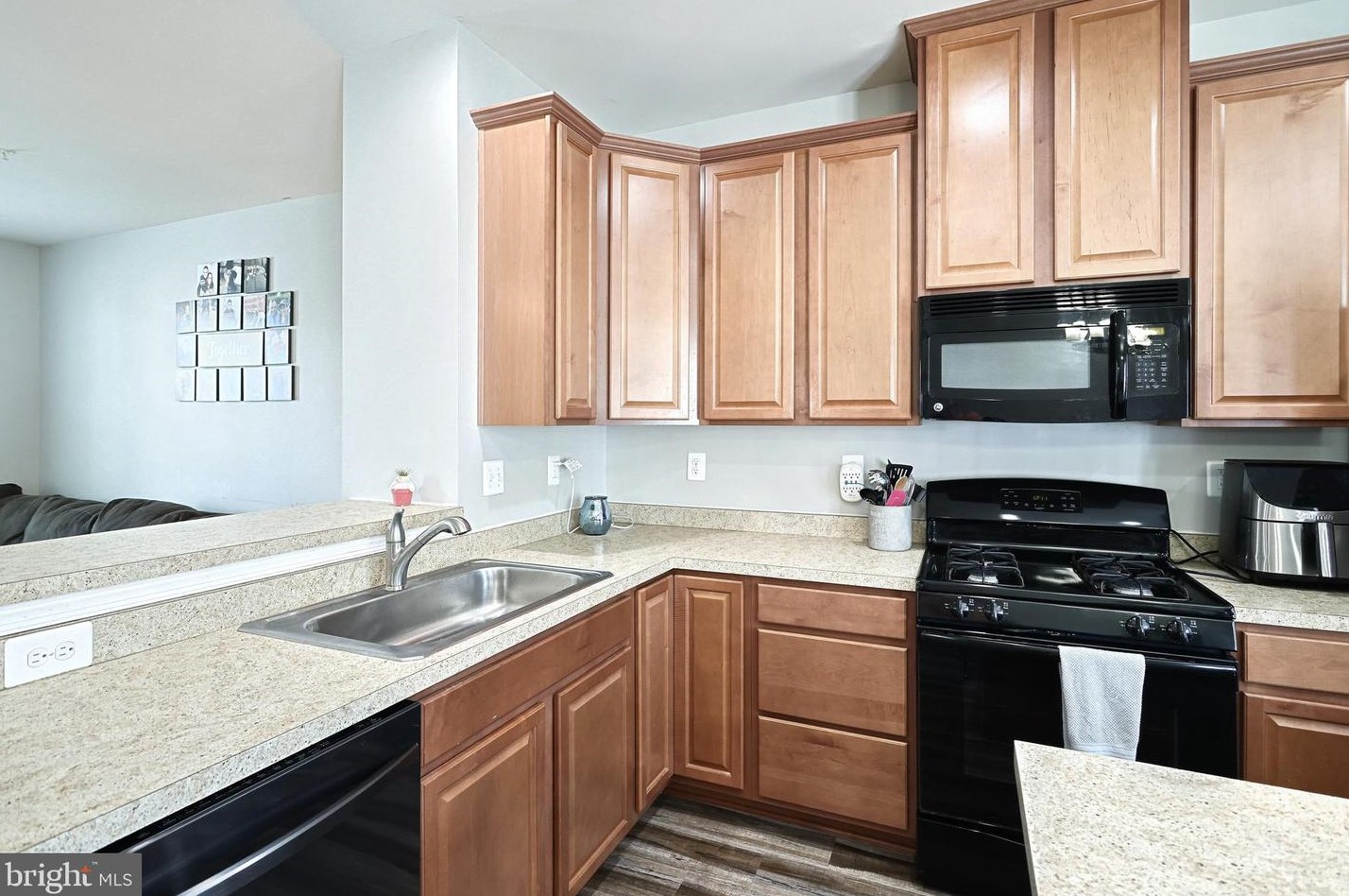 53 Center St, Hanover PA  17331-2829 exterior