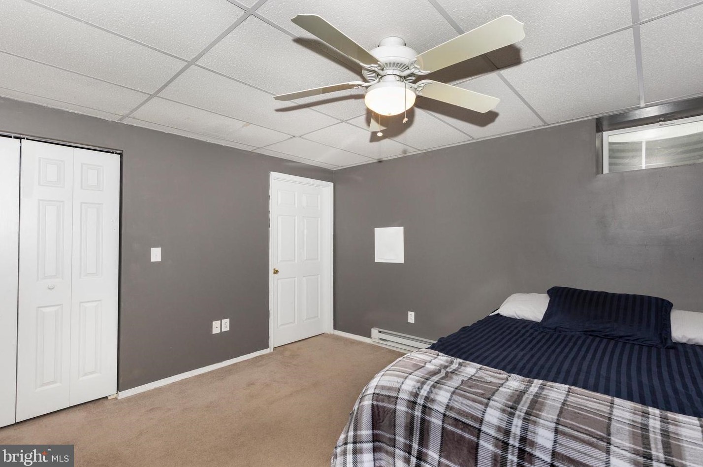 1401 Wanda Dr, Hanover PA  17331-8626 exterior