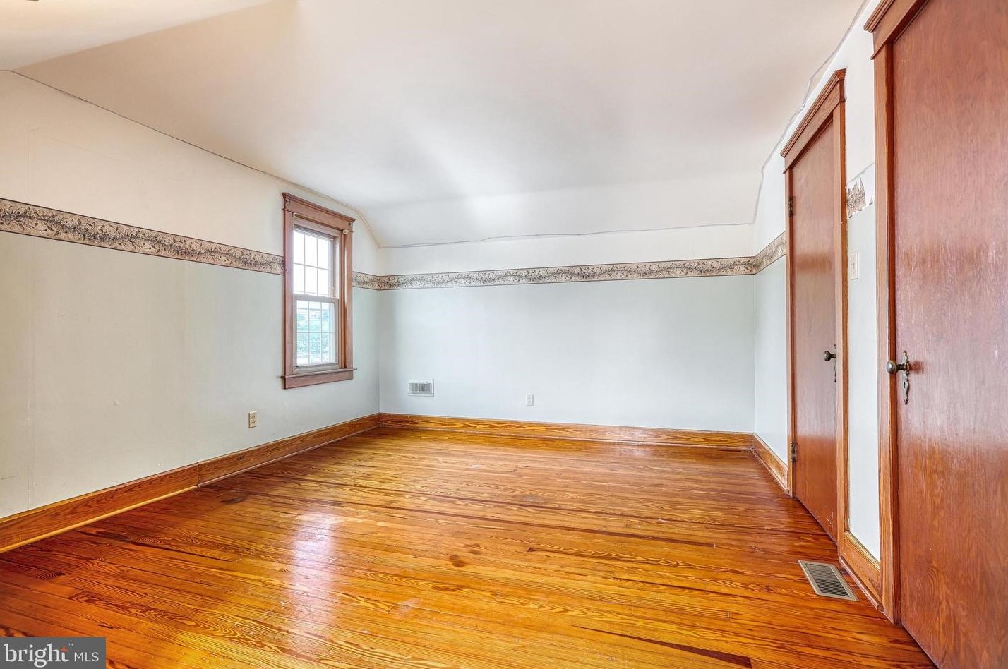 63 George St, Hanover PA 17331-1912 exterior