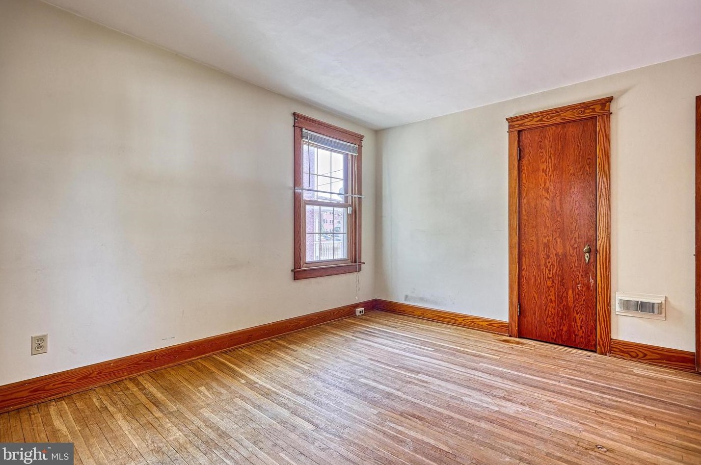 63 George St, Hanover PA 17331-1912 exterior