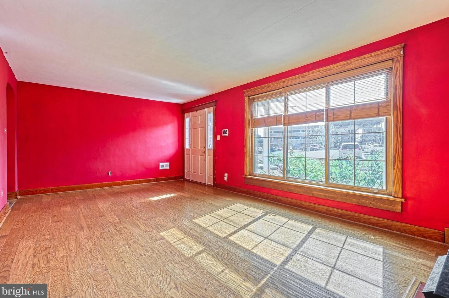 63 George St, Hanover PA 17331-1912 exterior