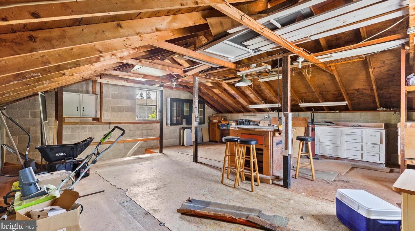 110 Fame Ave, Hanover PA  17331-1535 exterior