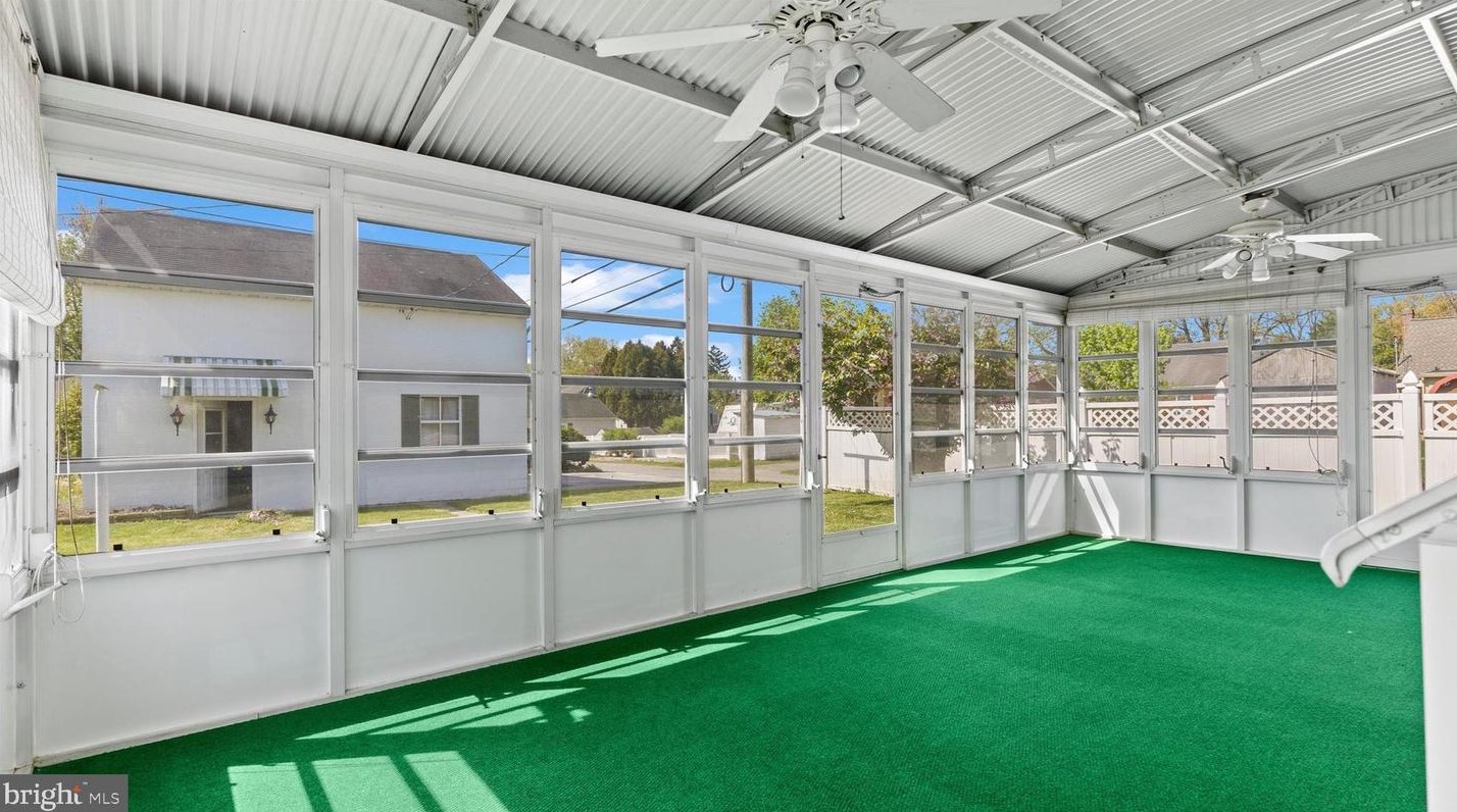 110 Fame Ave, Hanover PA  17331-1535 exterior