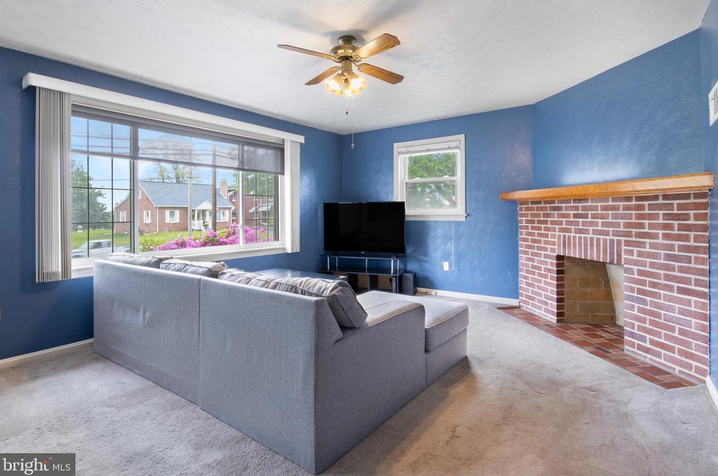 2814 Carlisle Rd, York PA  17408-1473 exterior