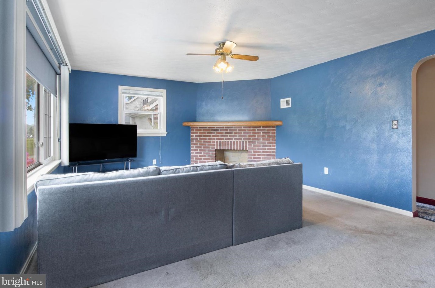 2814 Carlisle Rd, York PA  17408-1473 exterior