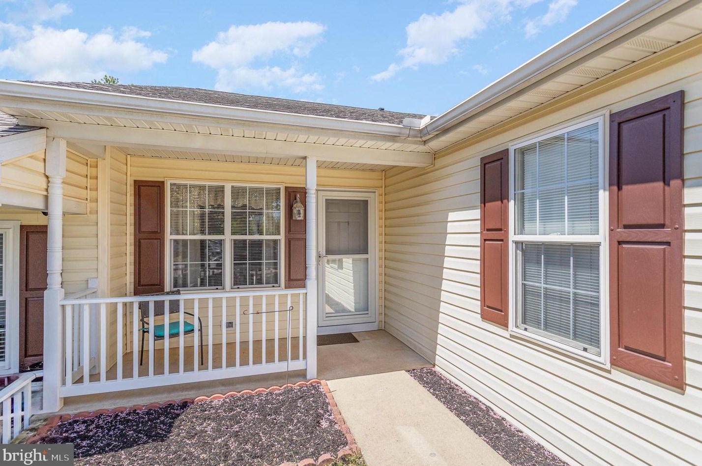 143 Furlong Way, Red Lion PA  17356-8775 exterior