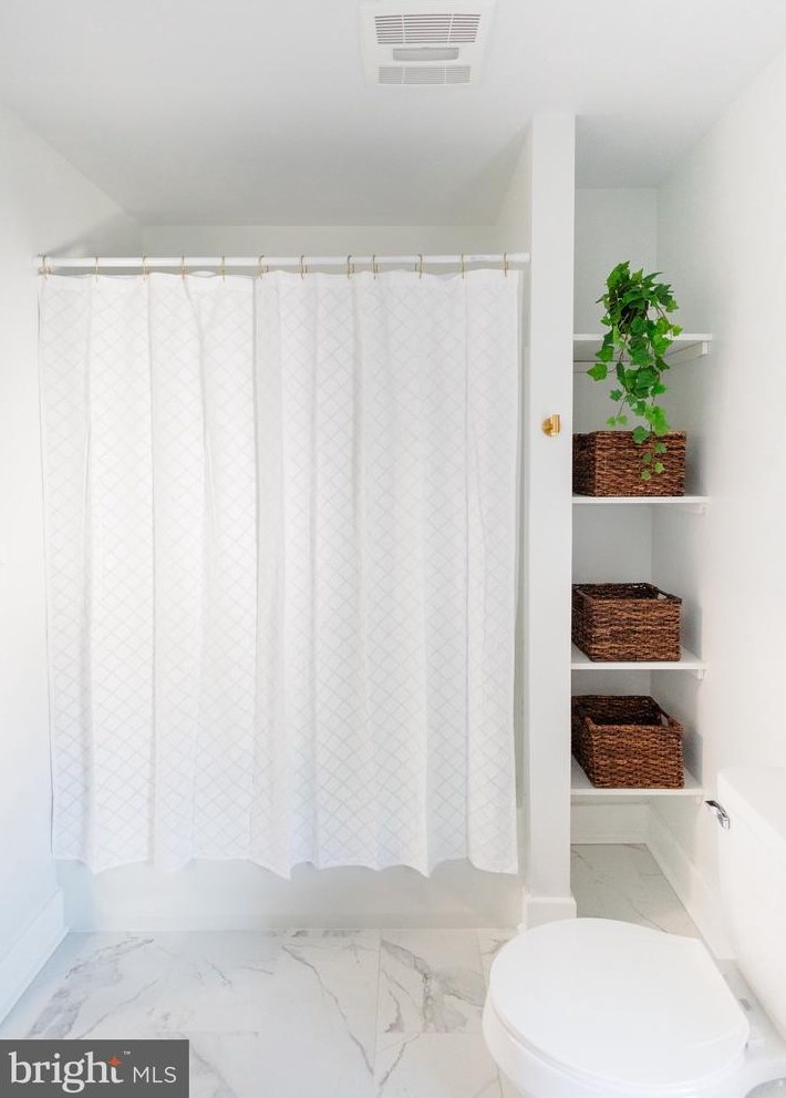 11 Pine St, Hanover PA  17331-2352 exterior