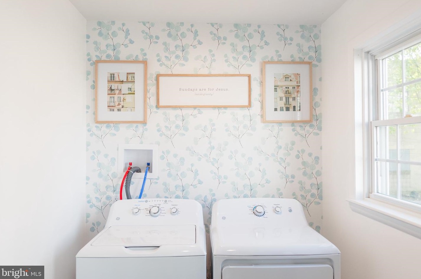 11 Pine St, Hanover PA  17331-2352 exterior