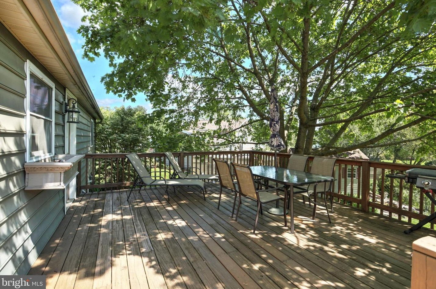 17 Campus Ave, Spring Grove PA  17362-1413 exterior