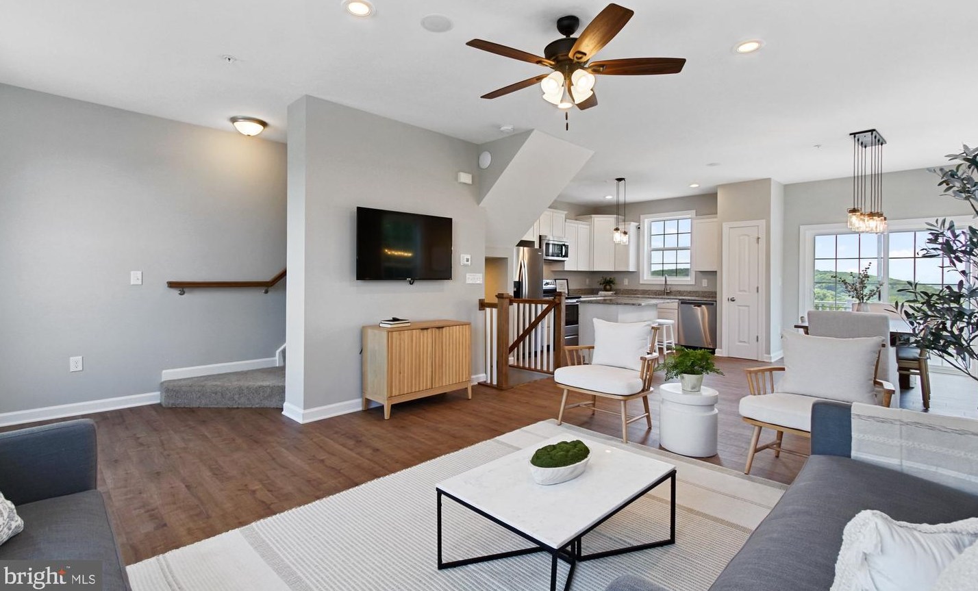 202 Ctr St, Hanover PA 17331-2829 exterior