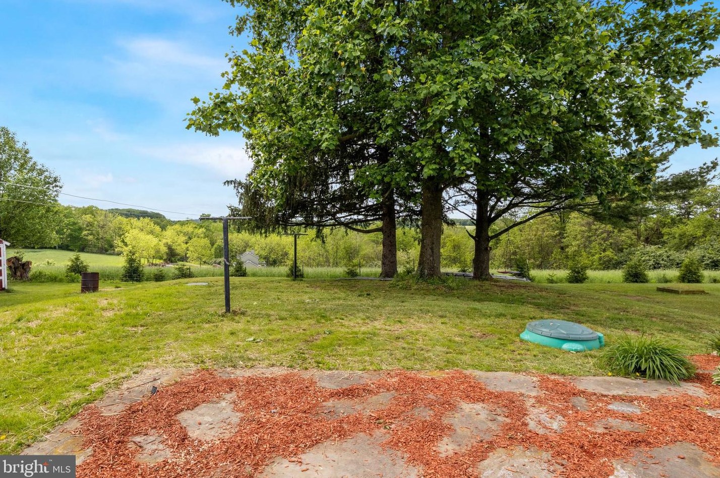 798 Fairview Dr, Hanover PA 17331-8436 exterior