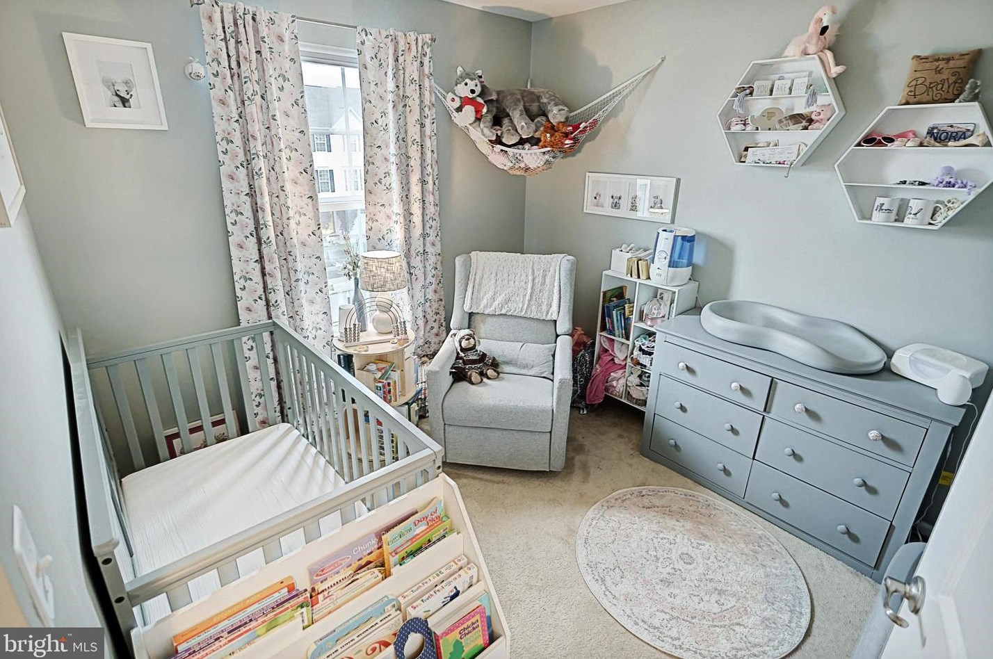 48 Ctr St, Hanover PA 17331-2829 exterior