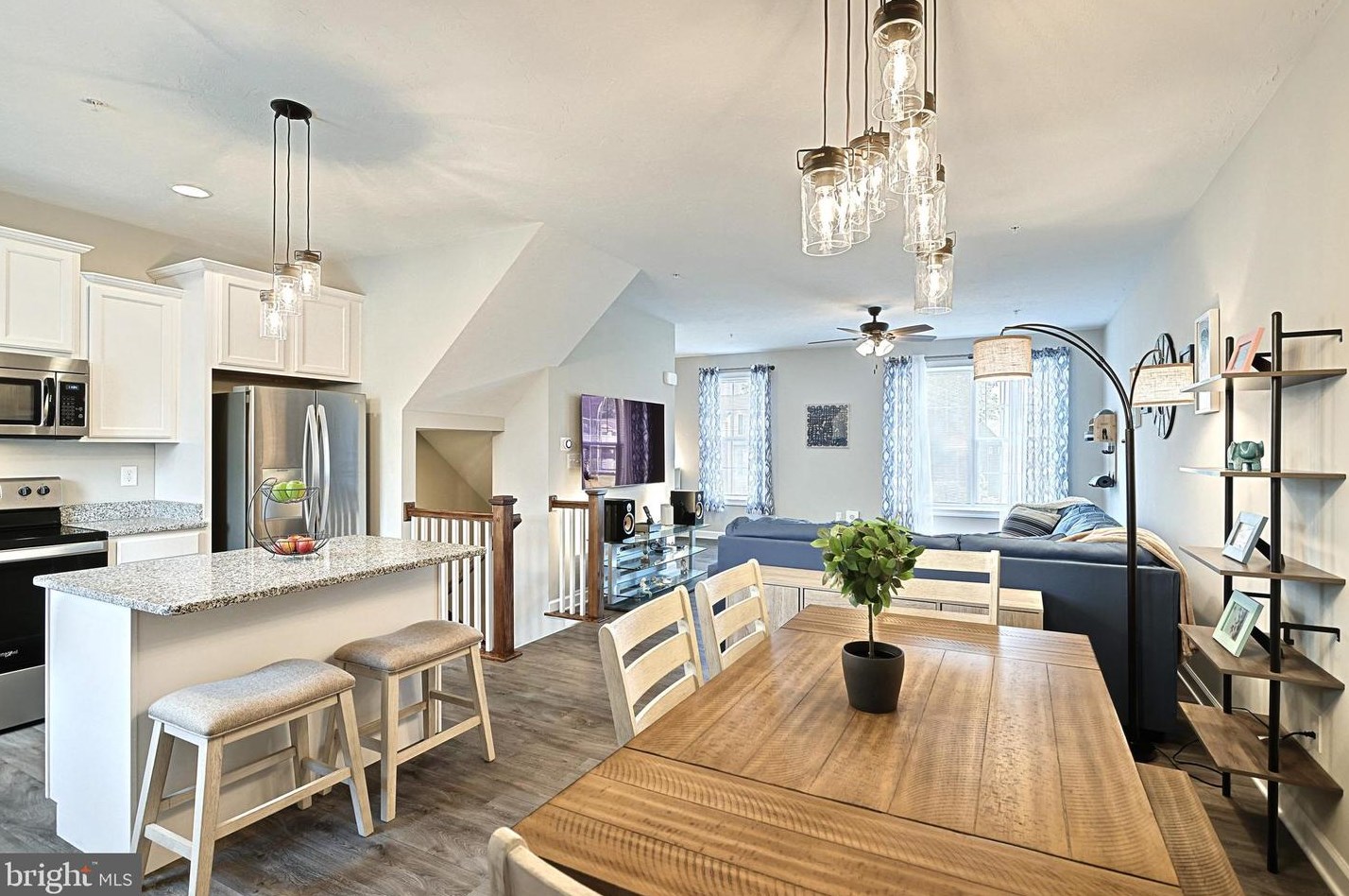 48 Overlook Dr, Hanover PA 17331-9136 exterior