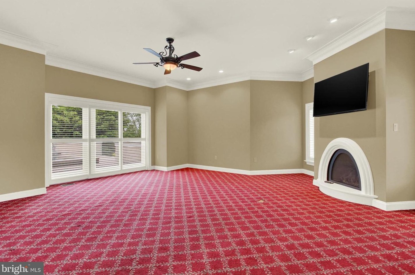 280 Thornhill Dr, Hanover PA  17331-7973 exterior