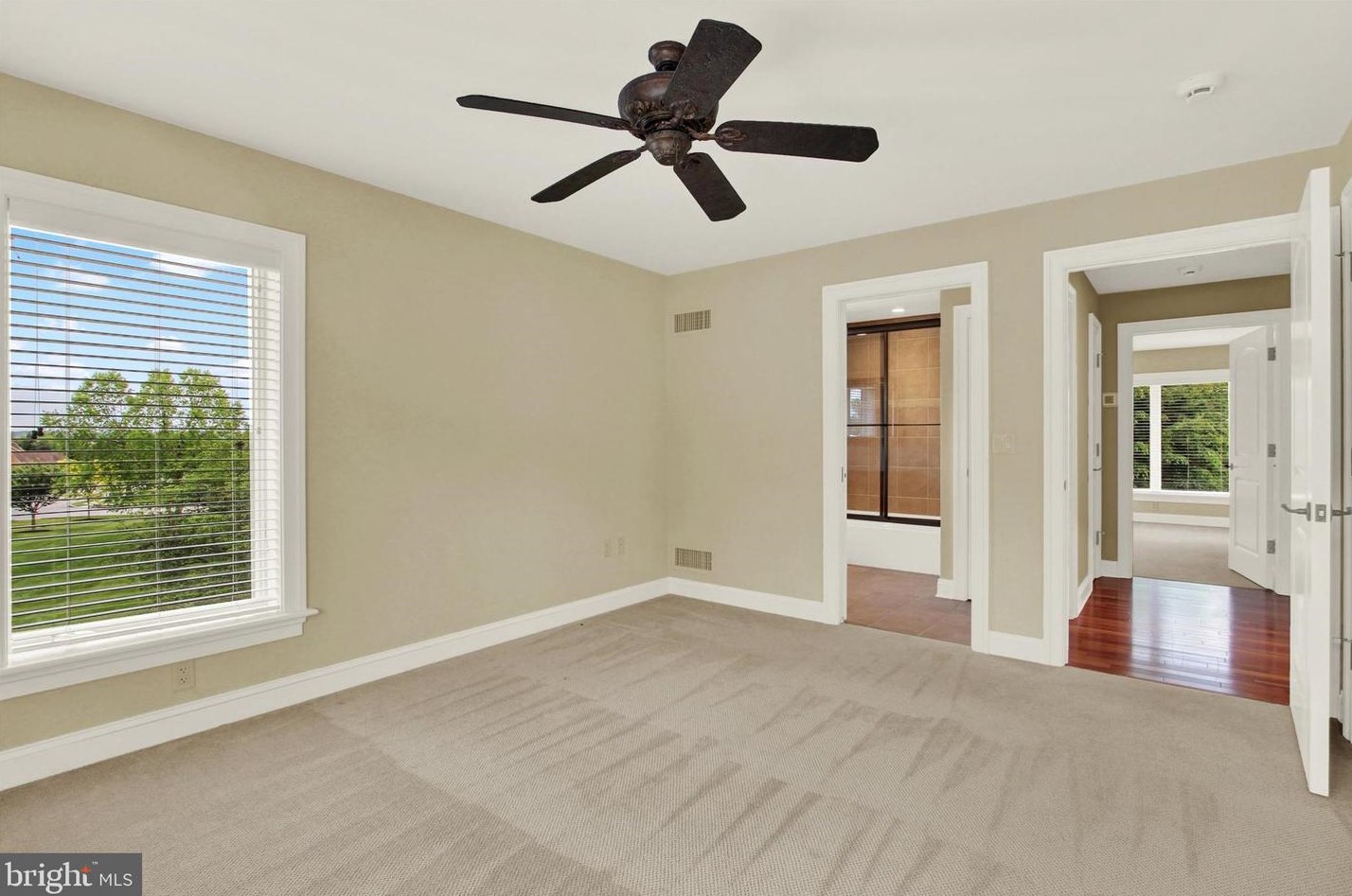 280 Thornhill Dr, Hanover PA  17331-7973 exterior