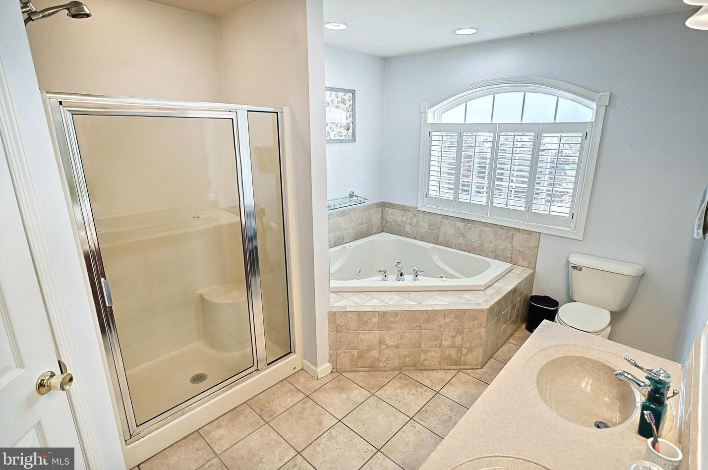 285 Thomas Armor Dr, Bittersville PA  17366-9000 exterior