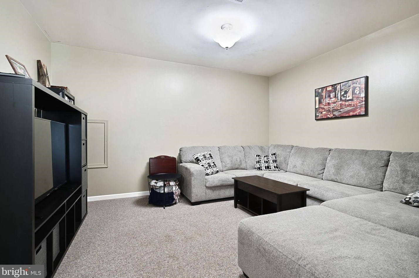 285 Thomas Armor Dr, Bittersville PA  17366-9000 exterior