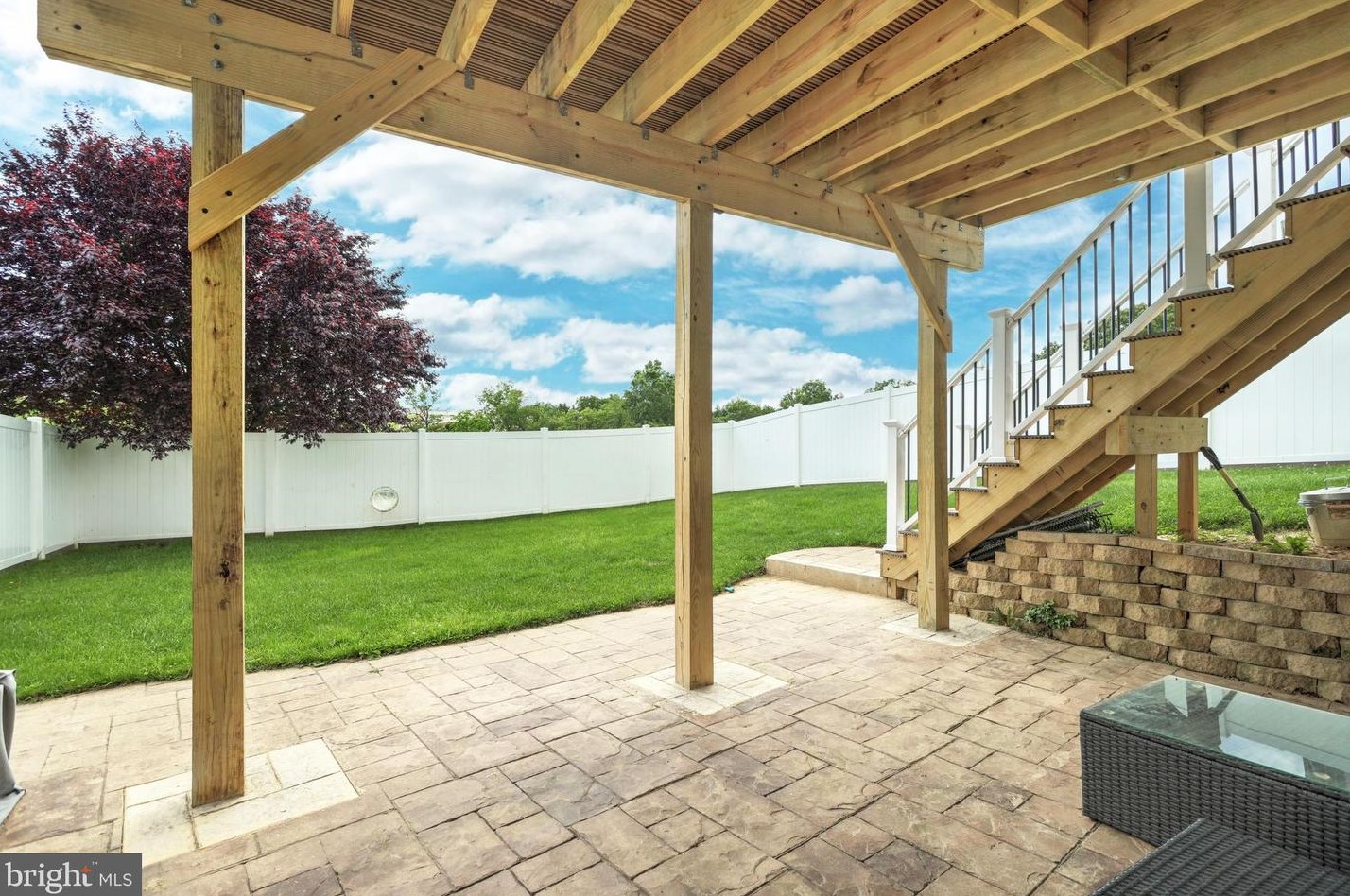 285 Thomas Armor Dr, Bittersville PA  17366-9000 exterior