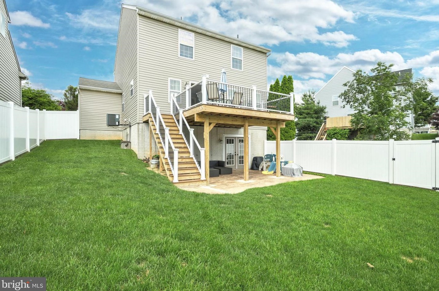 285 Thomas Armor Dr, Bittersville PA  17366-9000 exterior