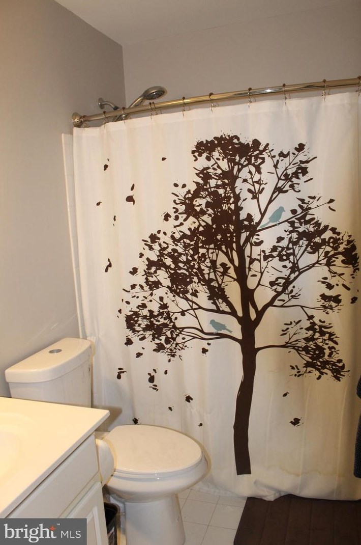 2251 Water Garden Dr, Hanover PA 17331-8323 exterior