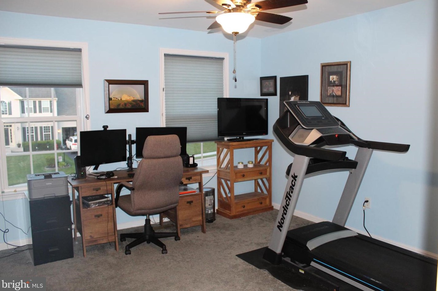 2251 Water Garden Dr, Hanover PA 17331-8323 exterior