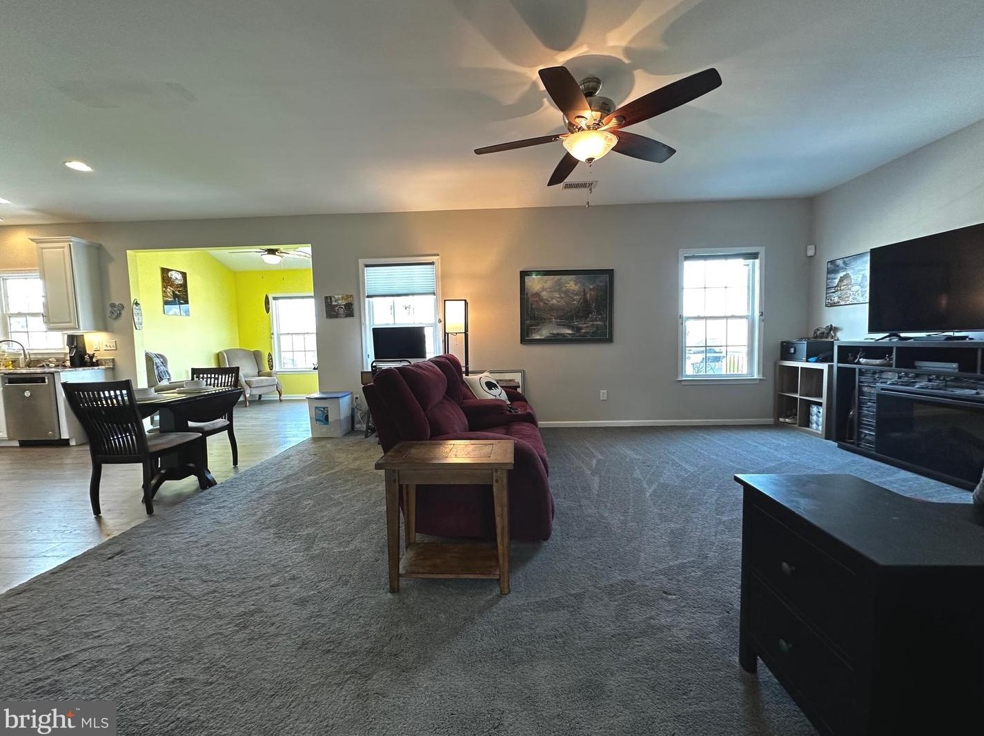 2251 Water Garden Dr, Hanover PA 17331-8323 exterior