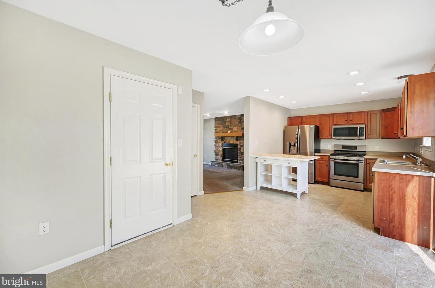 270 Thomas Armor Dr, Bittersville PA 17366-9000 exterior