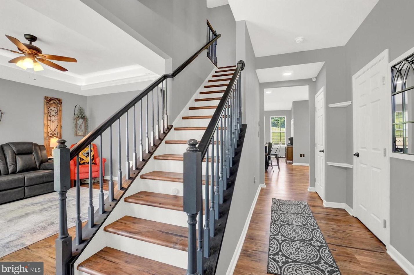 2542 Codorus Ln, Spring Grove PA  17362-9101 exterior