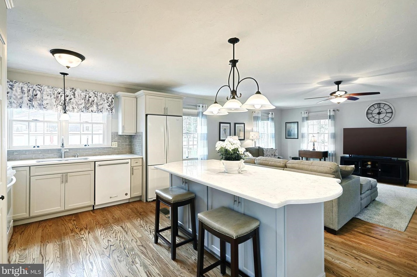 387 Dart Dr, Hanover PA 17331-1324 exterior