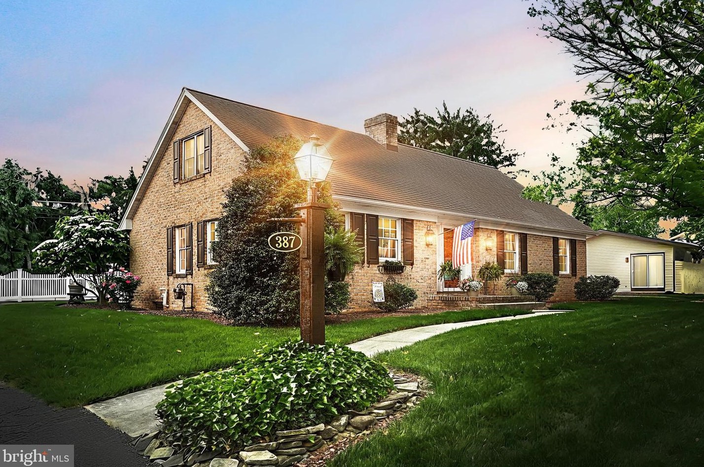 387 Dart Dr, Hanover PA 17331-1324 exterior