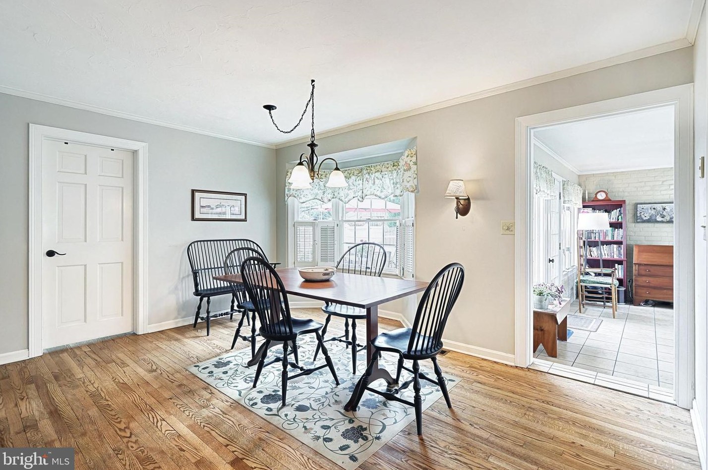 387 Dart Dr, Hanover PA 17331-1324 exterior