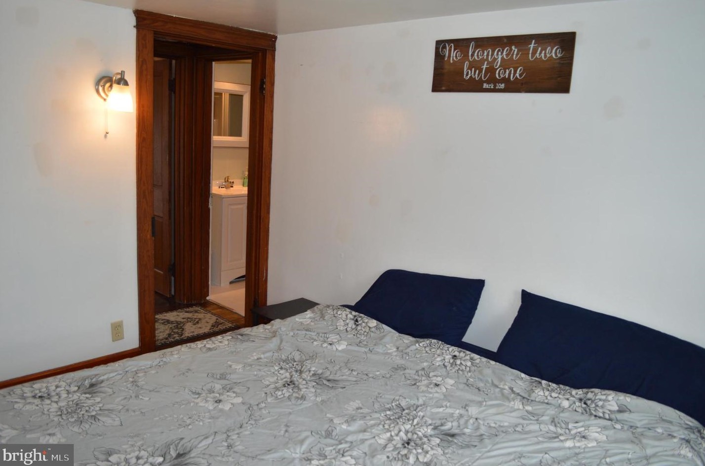 210 Charles Ave, Hanover PA 17331-3338 exterior