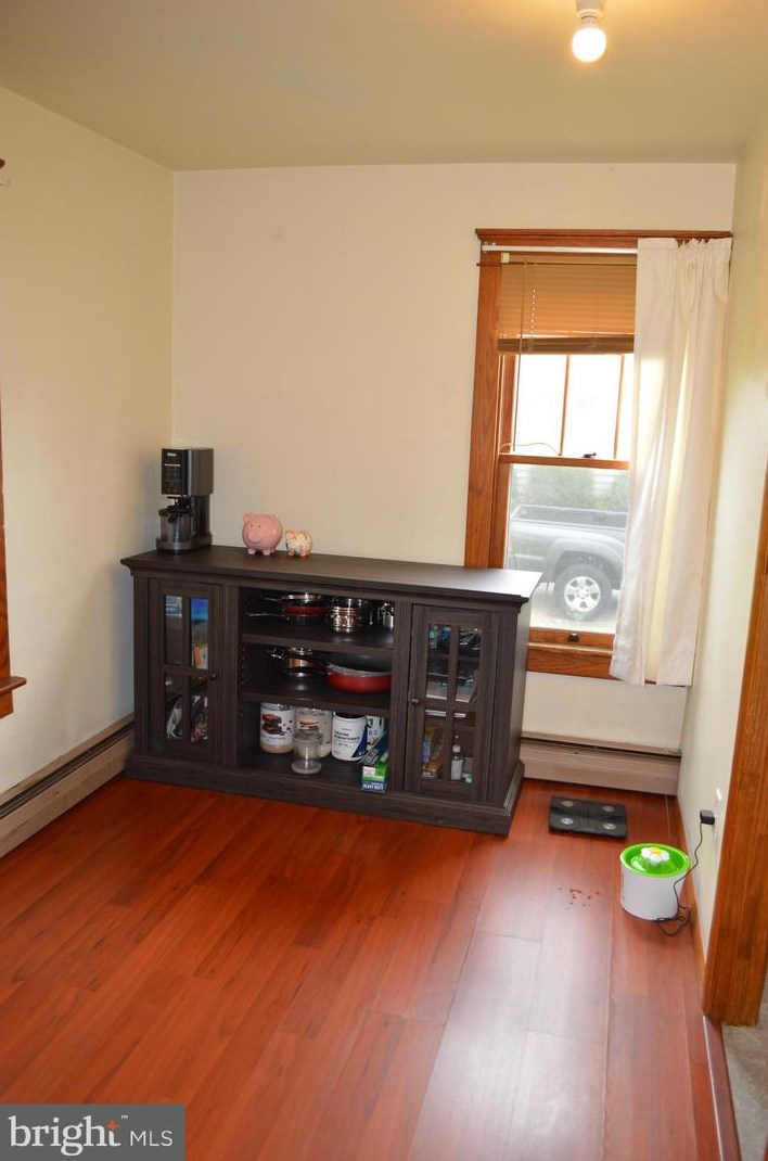 210 Charles Ave, Hanover PA 17331-3338 exterior