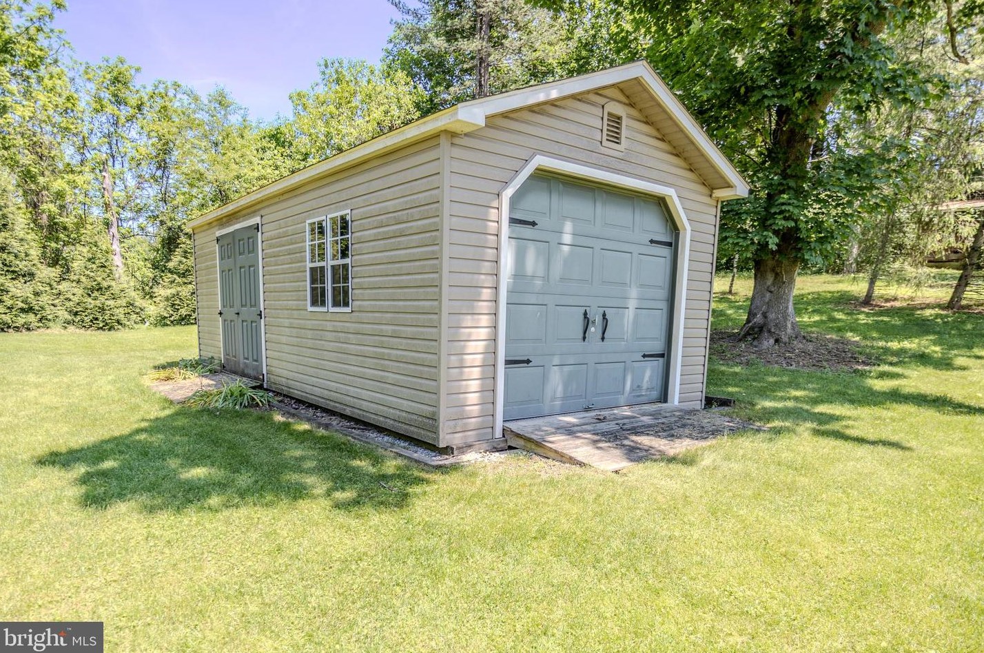 497 Laurence Dr, Hanover PA 17331-8499 exterior