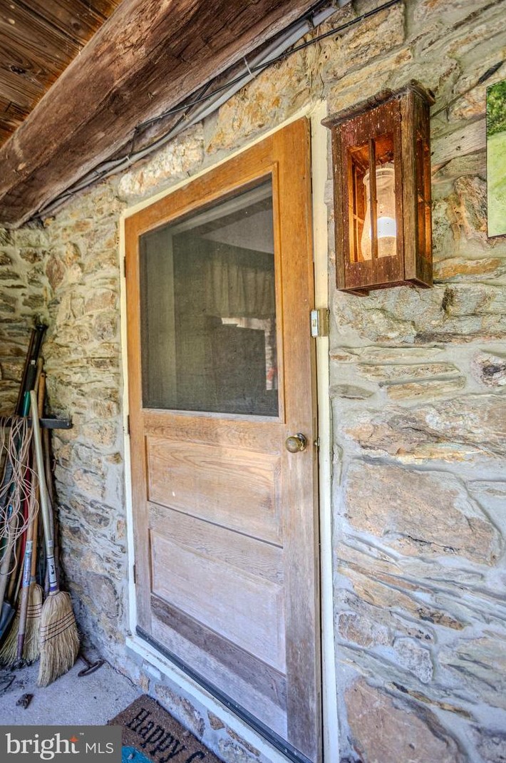 497 Laurence Dr, Hanover PA 17331-8499 exterior