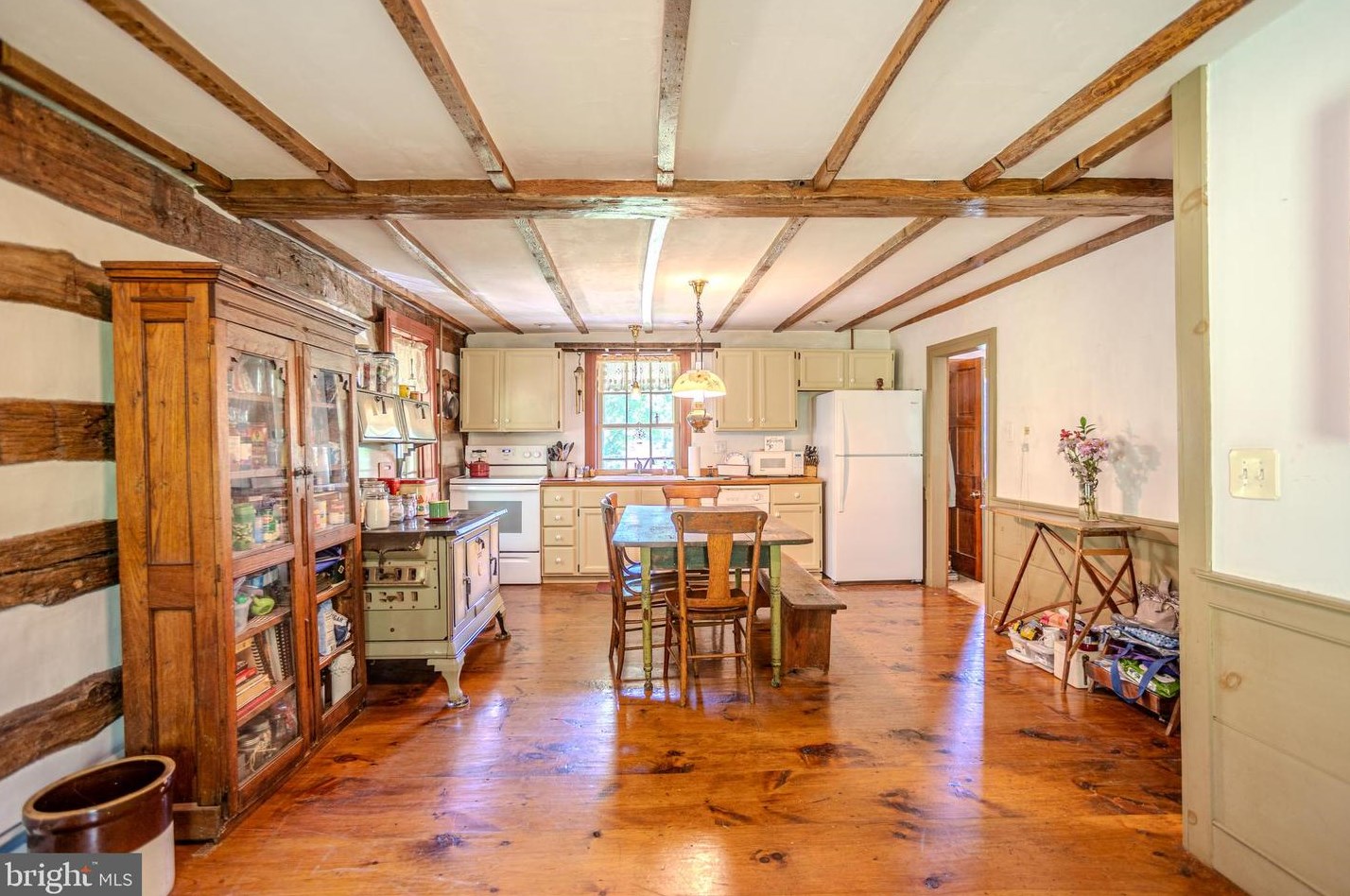 497 Laurence Dr, Hanover PA 17331-8499 exterior