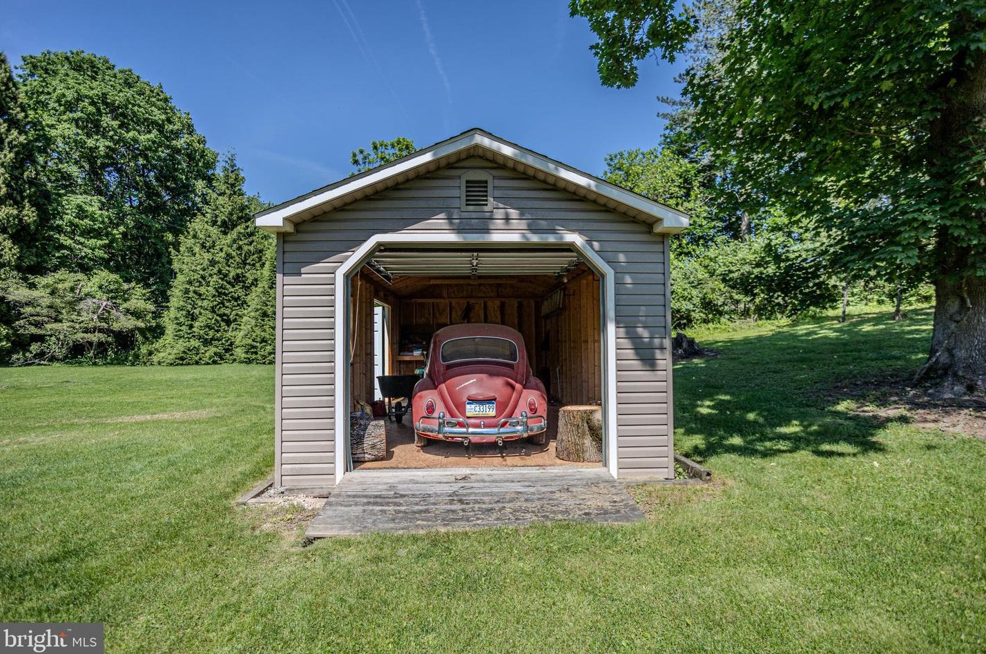 497 Laurence Dr, Hanover PA 17331-8499 exterior