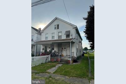 401 Pine Street, Hanover, PA 17331 - Photo 1