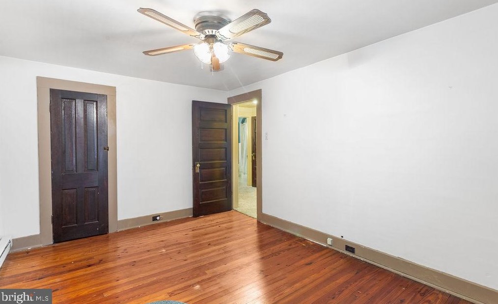 6 Penn St, Hanover PA 17331-1924 exterior